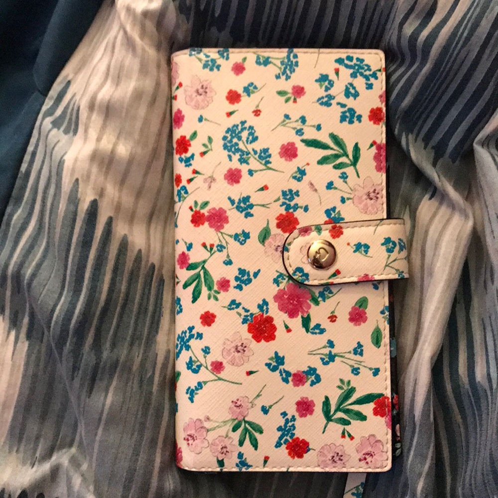 Kate spade wallet